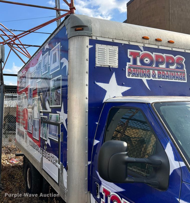 image for item ET6668 2014 Ford E350 Super Duty box truck