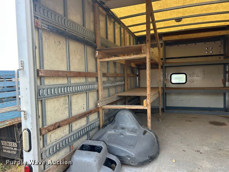 image for item ET6668 2014 Ford E350 Super Duty box truck