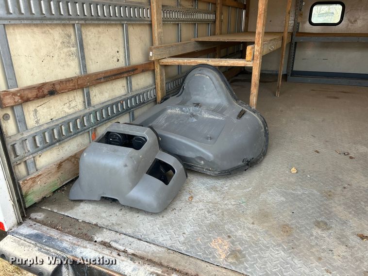 image for item ET6668 2014 Ford E350 Super Duty box truck