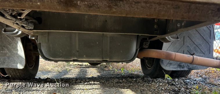 image for item ET6668 2014 Ford E350 Super Duty box truck