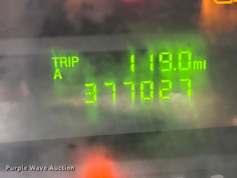 image for item ET6668 2014 Ford E350 Super Duty box truck