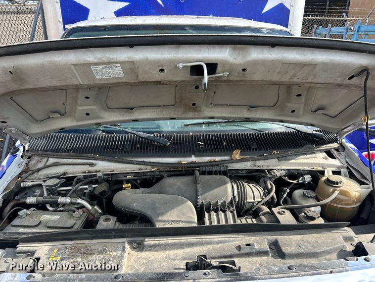 image for item ET6668 2014 Ford E350 Super Duty box truck