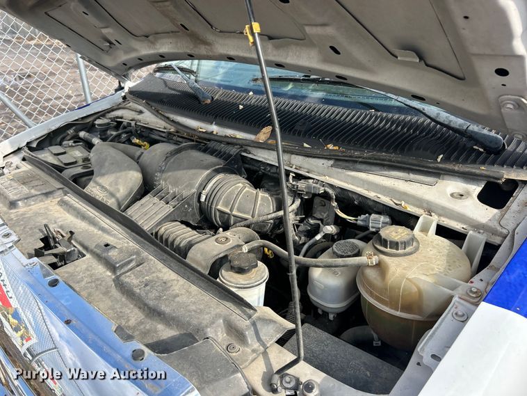 image for item ET6668 2014 Ford E350 Super Duty box truck