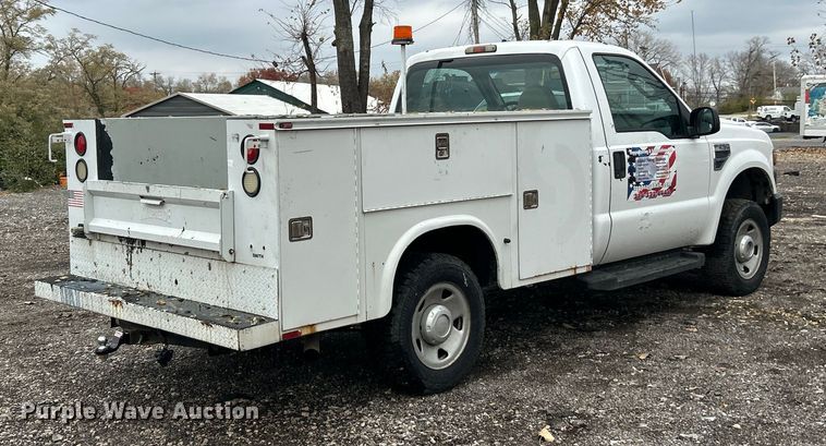 image for item ET6669 2008 Ford F250 Super Duty XL utility bed pickup truck