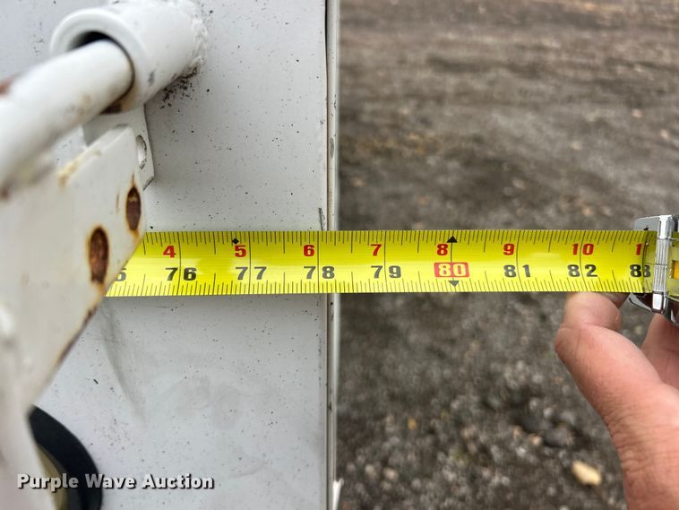 image for item ET6669 2008 Ford F250 Super Duty XL utility bed pickup truck