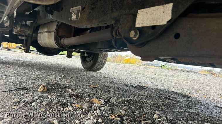 image for item ET6669 2008 Ford F250 Super Duty XL utility bed pickup truck