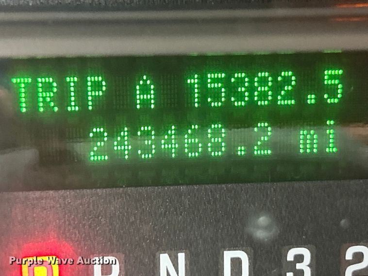 image for item ET6669 2008 Ford F250 Super Duty XL utility bed pickup truck