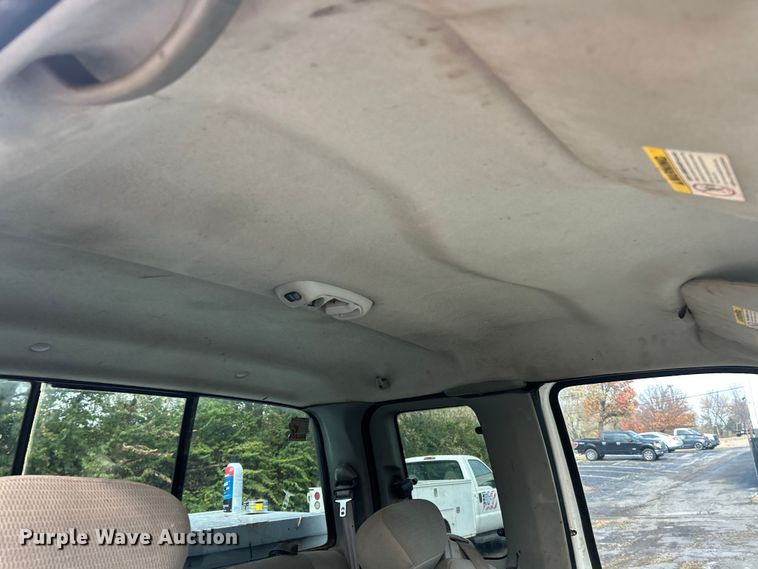 image for item ET6670 2004 Ford F250 Super Duty XLT SuperCab pickup truck