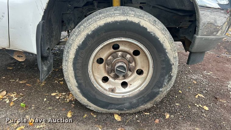 image for item ET6670 2004 Ford F250 Super Duty XLT SuperCab pickup truck