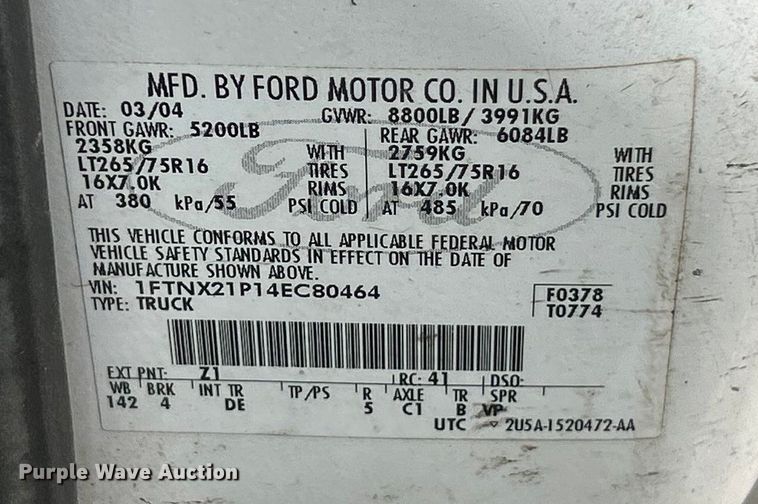 image for item ET6670 2004 Ford F250 Super Duty XLT SuperCab pickup truck