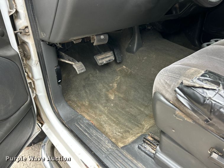 image for item ET6706 2007 GMC Sierra 2500HD pickup truck