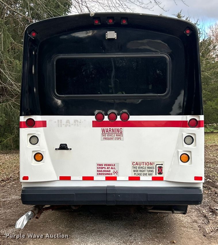 image for item ET6718 2015 Freightliner M2 shuttle bus