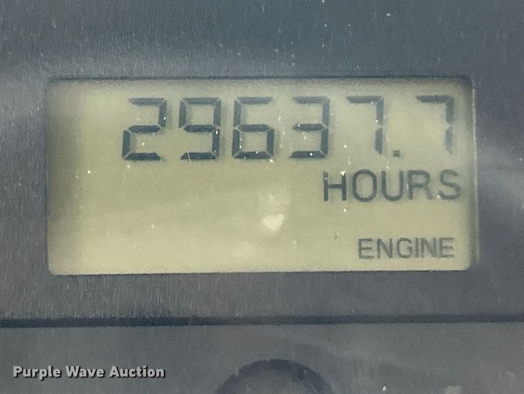 image for item ET6718 2015 Freightliner M2 shuttle bus