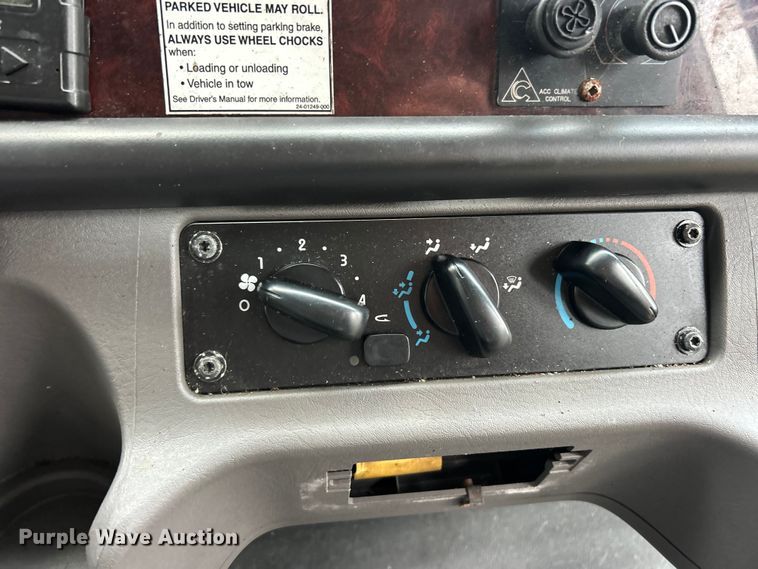 image for item ET6718 2015 Freightliner M2 shuttle bus