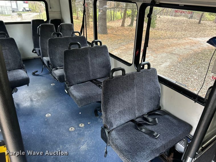 image for item ET6718 2015 Freightliner M2 shuttle bus