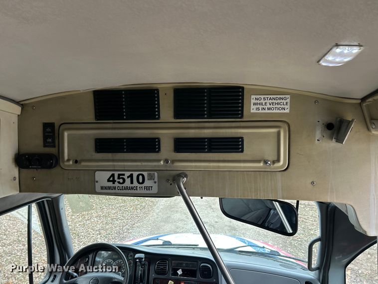 image for item ET6718 2015 Freightliner M2 shuttle bus