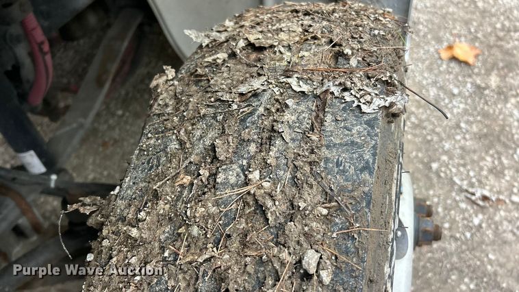 image for item ET6718 2015 Freightliner M2 shuttle bus