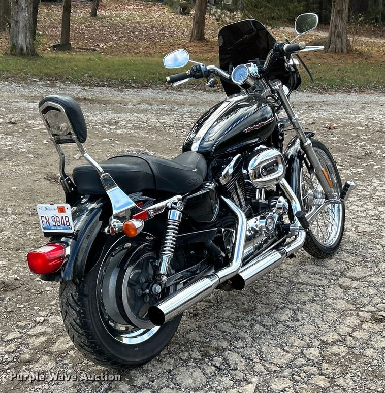 image for item ET6721 2006 Harley Davidson XL 1200 motorcycle