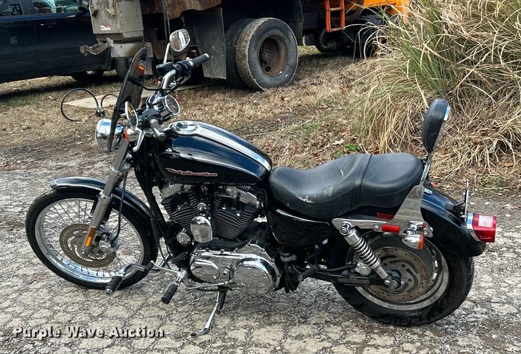 image for item ET6721 2006 Harley Davidson XL 1200 motorcycle