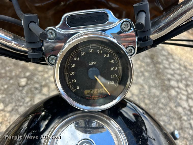 image for item ET6721 2006 Harley Davidson XL 1200 motorcycle