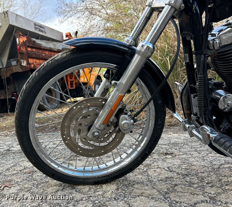 image for item ET6721 2006 Harley Davidson XL 1200 motorcycle