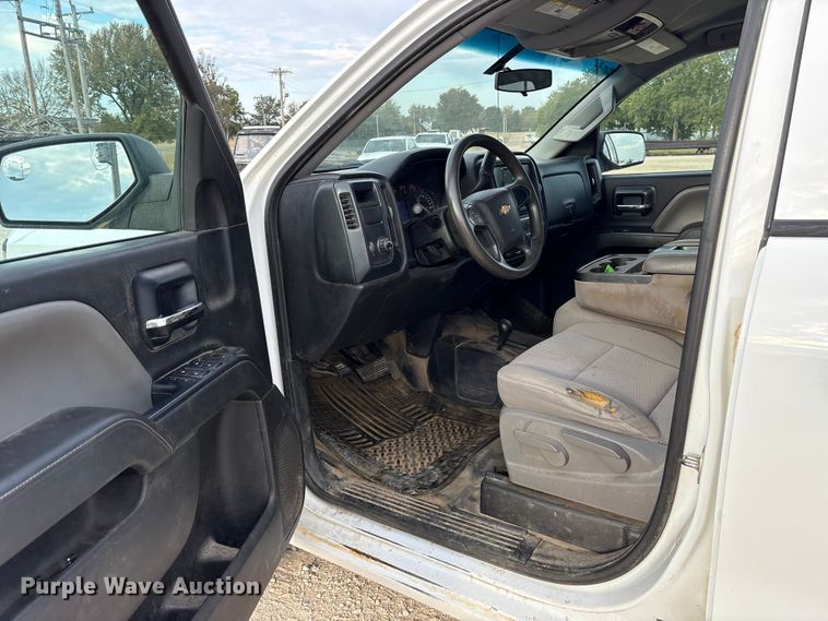 image for item ET7165 2015 Chevrolet Silverado 1500 Double Cab pickup truck