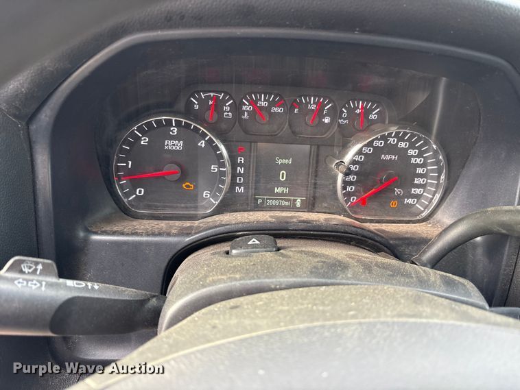 image for item ET7165 2015 Chevrolet Silverado 1500 Double Cab pickup truck