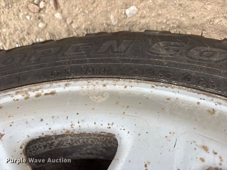 image for item ET7165 2015 Chevrolet Silverado 1500 Double Cab pickup truck