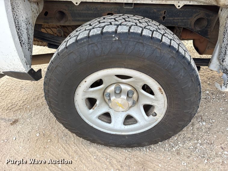 image for item ET7165 2015 Chevrolet Silverado 1500 Double Cab pickup truck