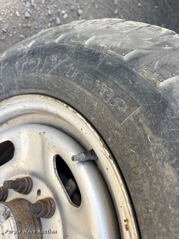 image for item ET7238 2013 Ford F350 Super Duty Crew Cab pickup truck