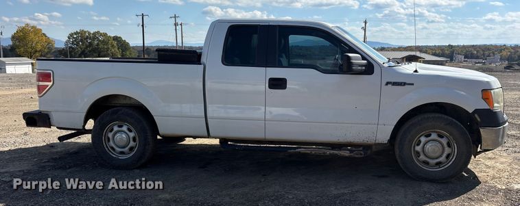 image for item ET7239 2014 Ford F150 SuperCab pickup truck