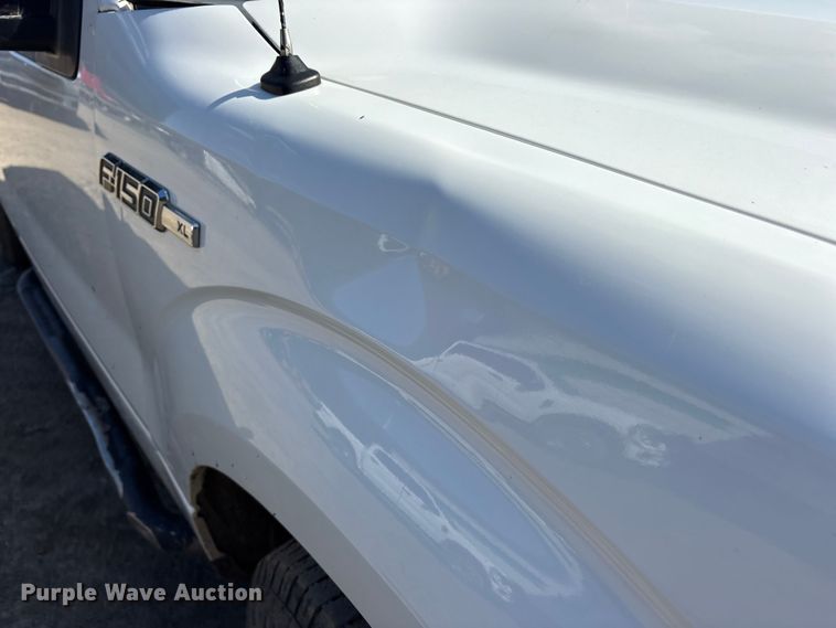 image for item ET7239 2014 Ford F150 SuperCab pickup truck