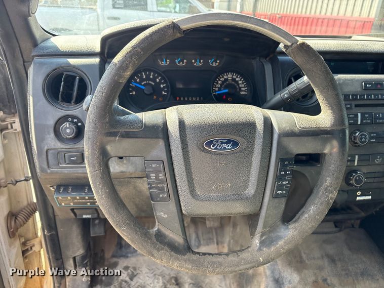 image for item ET7239 2014 Ford F150 SuperCab pickup truck