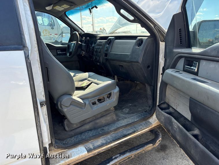 image for item ET7239 2014 Ford F150 SuperCab pickup truck