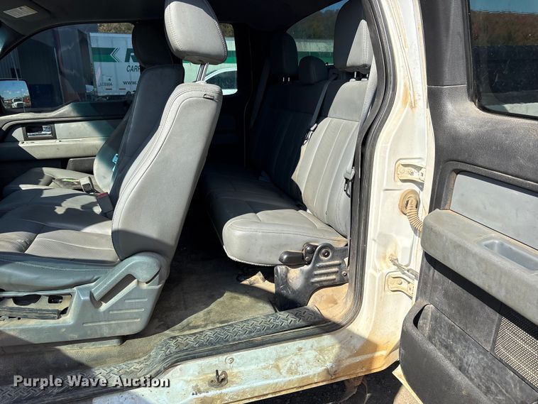 image for item ET7239 2014 Ford F150 SuperCab pickup truck