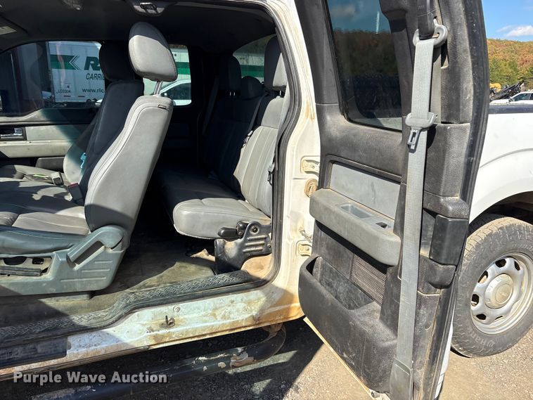 image for item ET7239 2014 Ford F150 SuperCab pickup truck