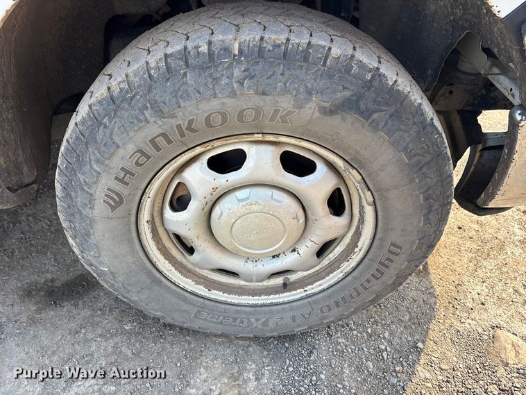 image for item ET7239 2014 Ford F150 SuperCab pickup truck