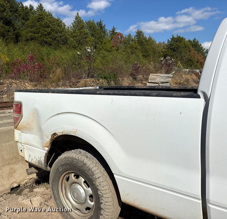 image for item ET7241 2013 Ford F150 SuperCab pickup truck