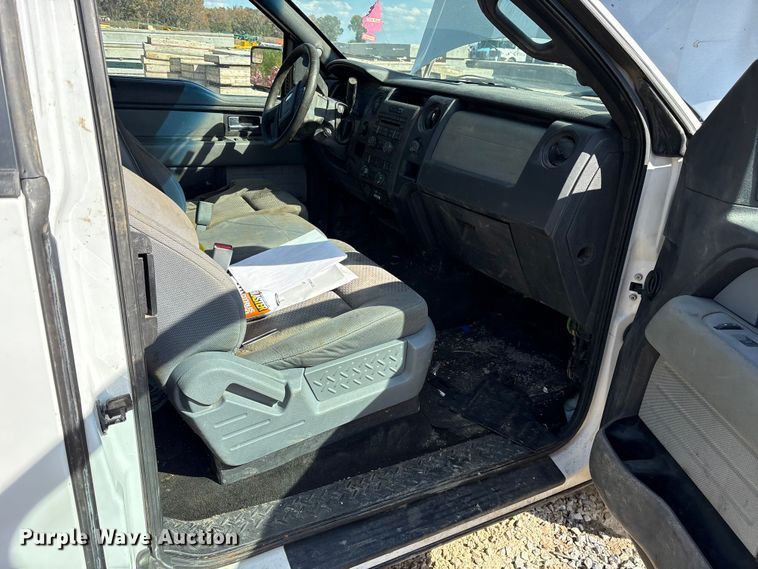 image for item ET7241 2013 Ford F150 SuperCab pickup truck