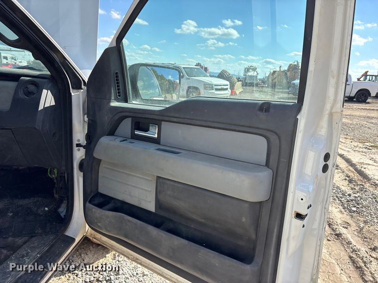 image for item ET7241 2013 Ford F150 SuperCab pickup truck