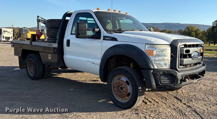 image for item ET7248 2013 Ford F-550 bale bed truck