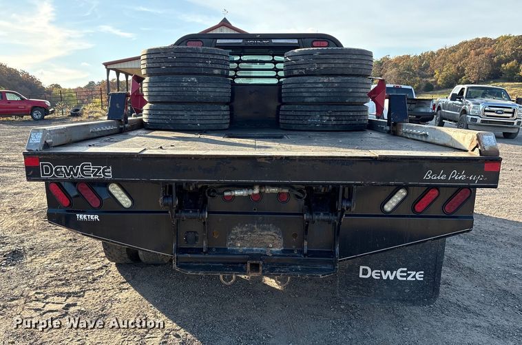 image for item ET7248 2013 Ford F-550 bale bed truck