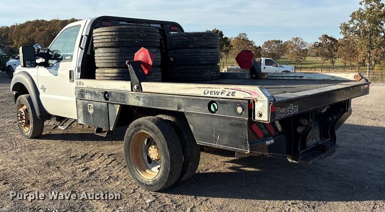 image for item ET7248 2013 Ford F-550 bale bed truck
