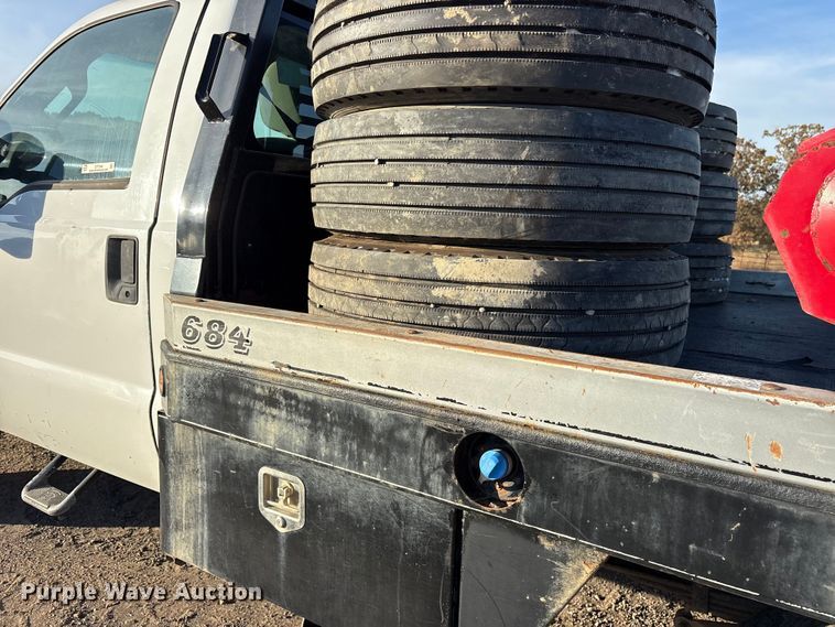 image for item ET7248 2013 Ford F-550 bale bed truck