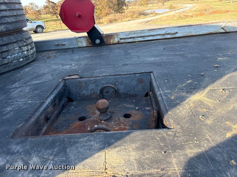 image for item ET7248 2013 Ford F-550 bale bed truck