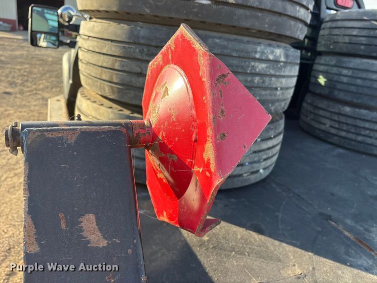 image for item ET7248 2013 Ford F-550 bale bed truck