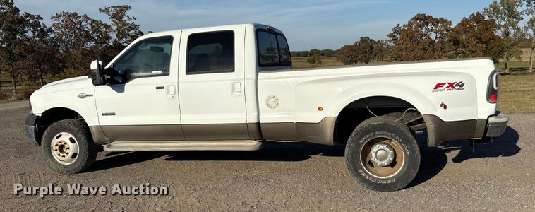 image for item ET7249 2007 Ford F-350 Crew Cab pickup truck
