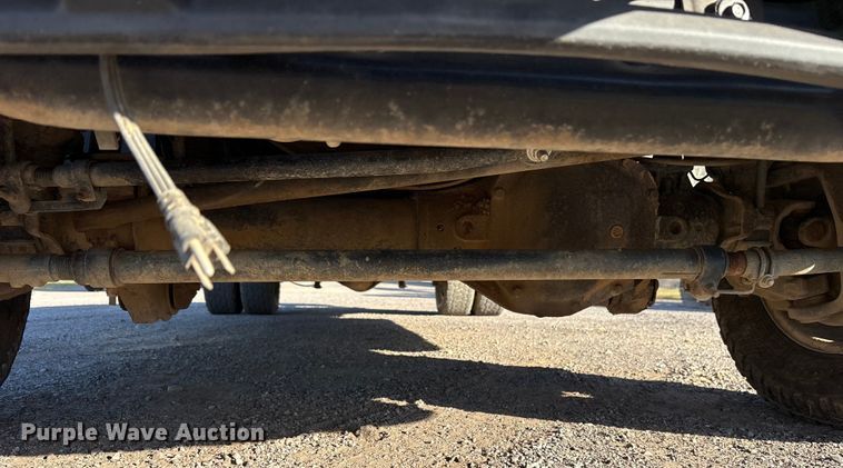 image for item ET7249 2007 Ford F-350 Crew Cab pickup truck