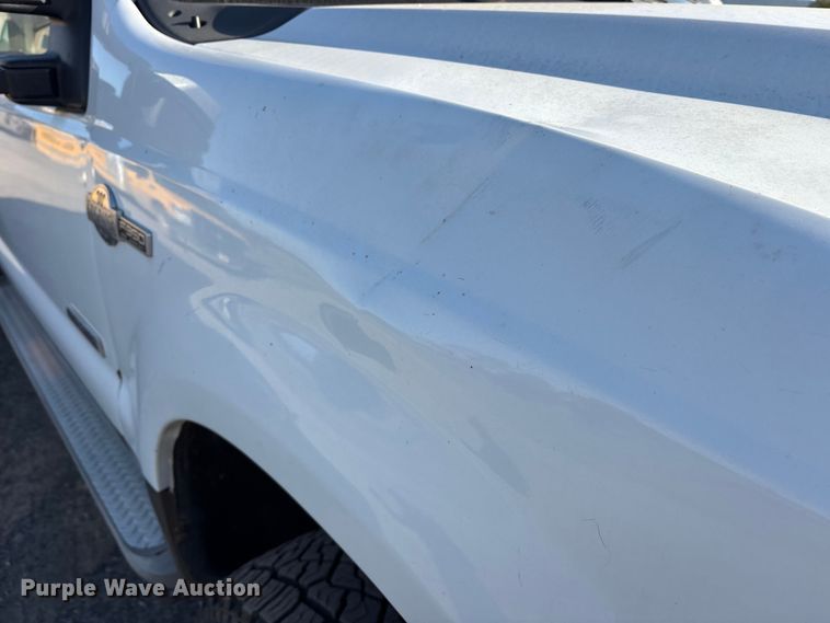 image for item ET7249 2007 Ford F-350 Crew Cab pickup truck