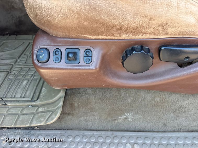 image for item ET7249 2007 Ford F-350 Crew Cab pickup truck